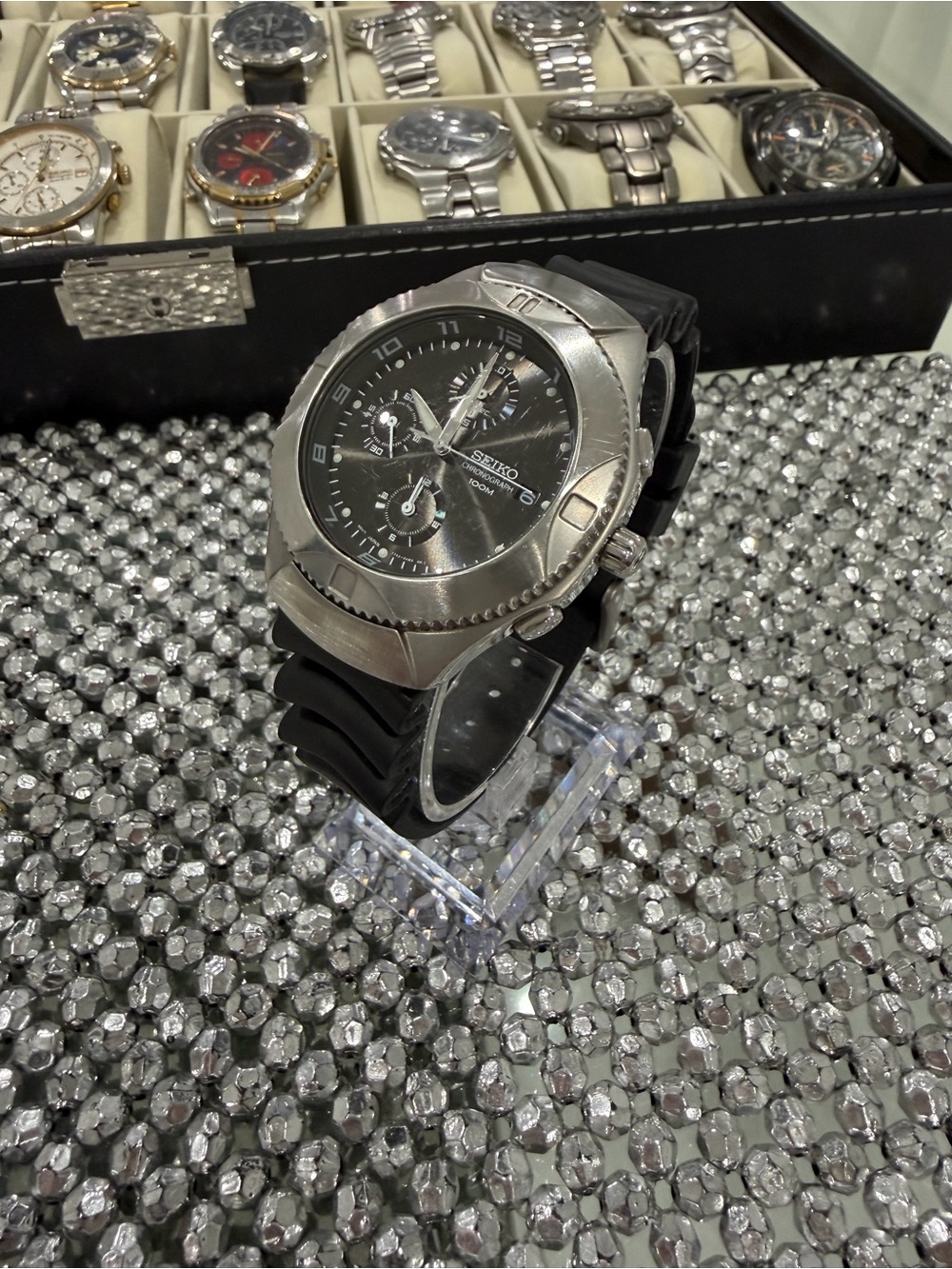 Seiko Black Dial Stainless Steel Chronograph Watch - Picture 3 of 6